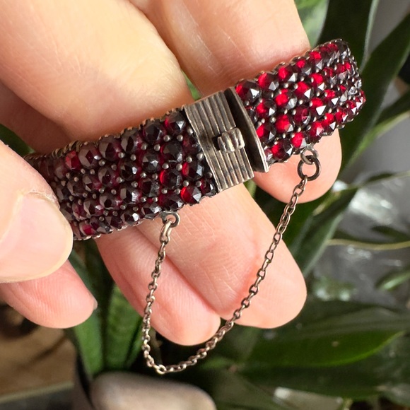 Antique Sterling bohemian Garnet Hinge Bracelet - Picture 4 of 9